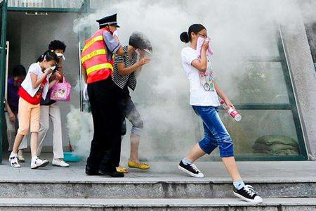 高層住宅起火該往上跑還是往下跑