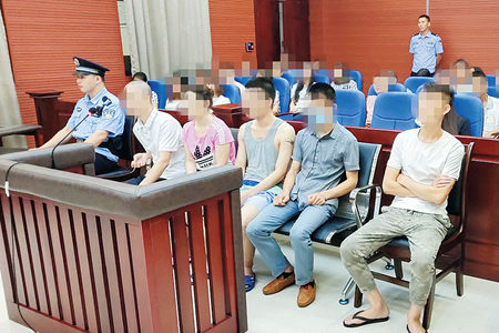 柳州萬業二手房中介股東法庭受審