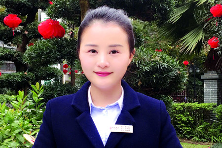 南興地產銷售女神陳靖懿