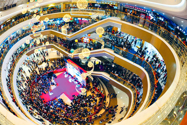 玉林萬達(dá)廣場開業(yè)現(xiàn)場人潮涌動