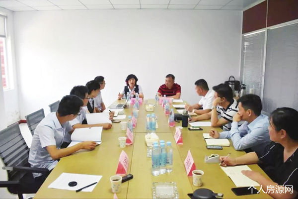 梁革文出席物業交流會