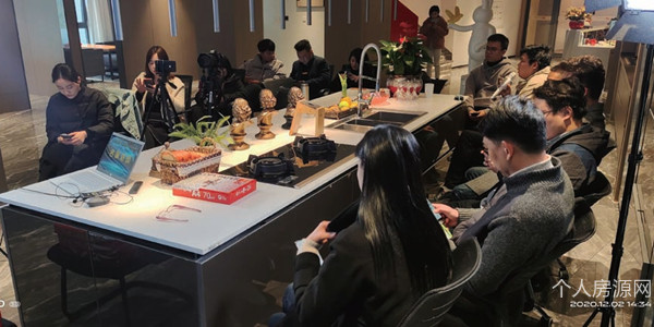 常州裝飾材料行業協會舉辦交流活動